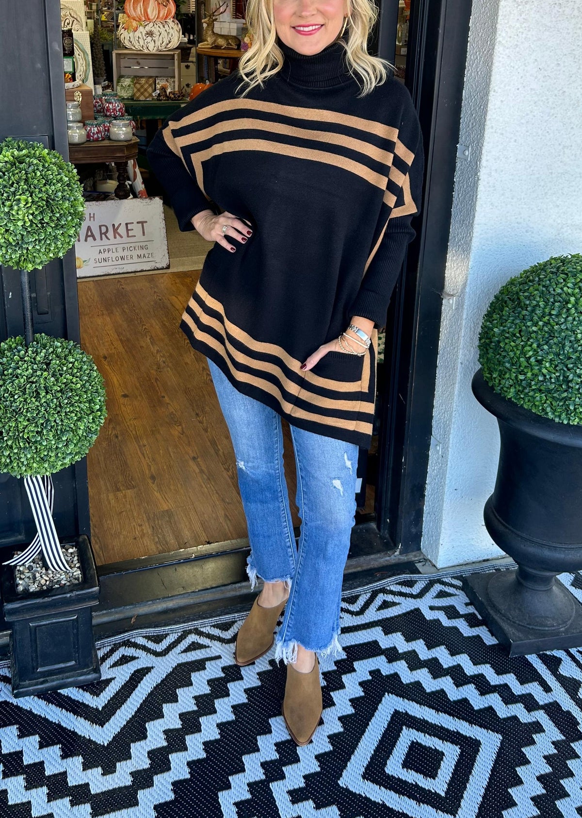 Turtleneck bat sleeve striped sweater