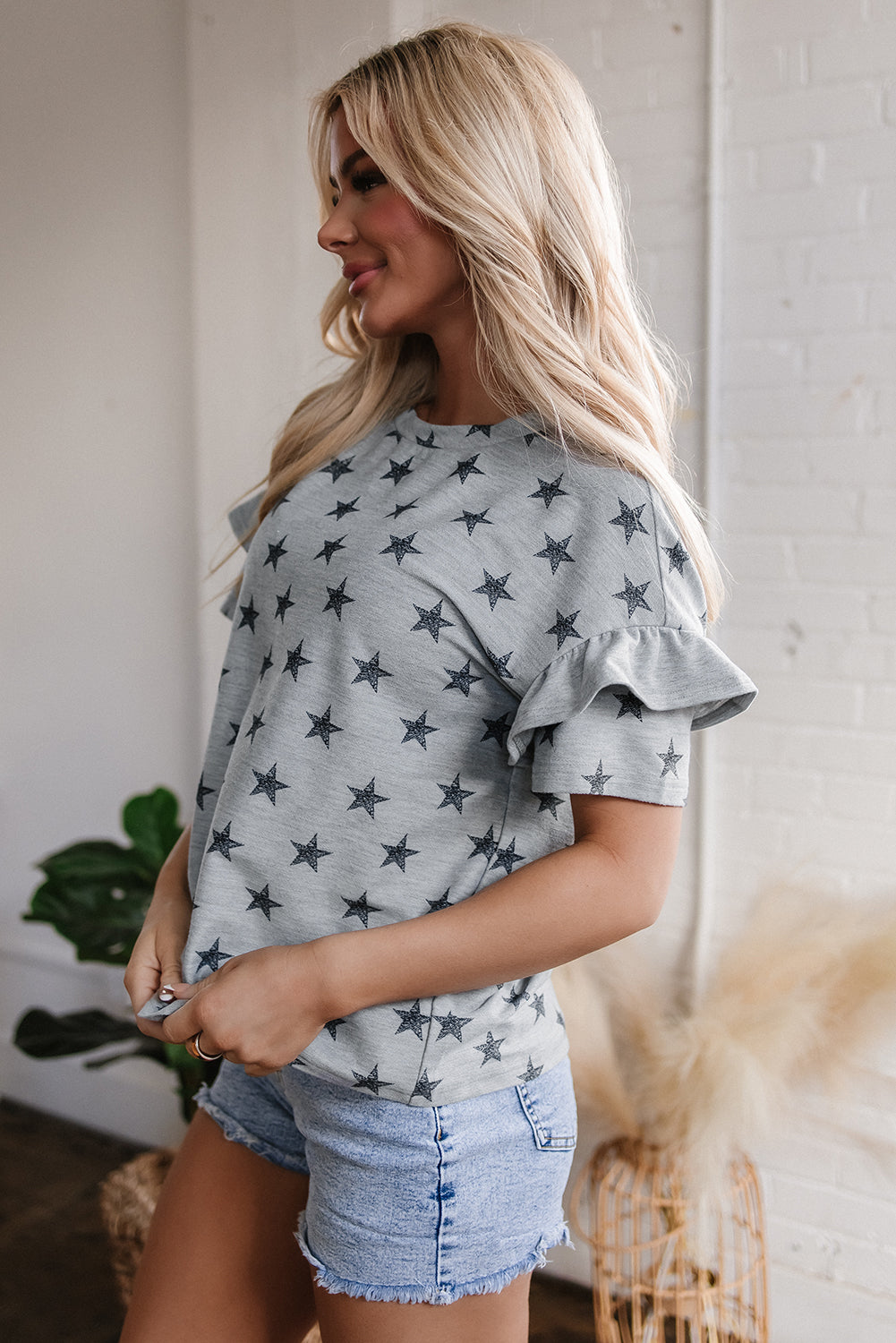 Threaded Pear Joelle Star Ruffled Sleeve Crew Neck Top