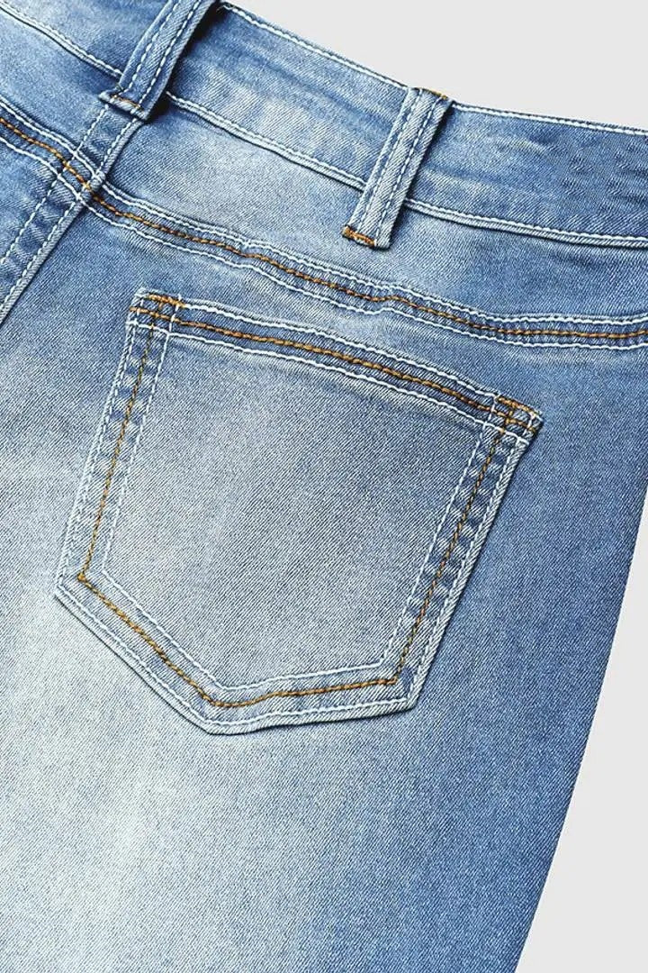Women’s Jeans T195 | Trendy High-Sense Urban Denim | Premium Sculpted Fit Blue Jeans for Women | Modern Casual Straight-Leg Trousers | 2026 New Season Denim Collection