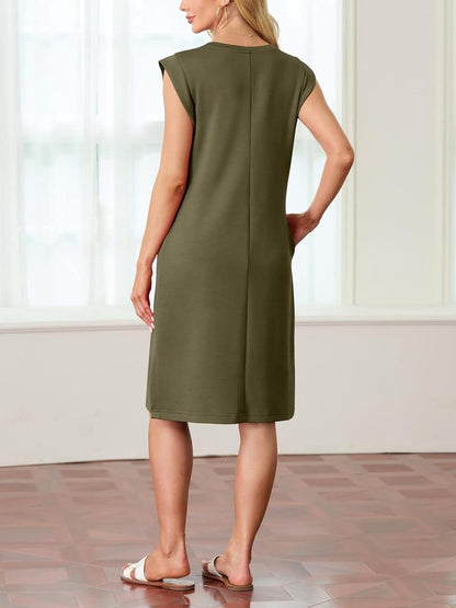 ✨Women Round Neck Loose Split Wrinkle-Free Midi Dress with Pockets