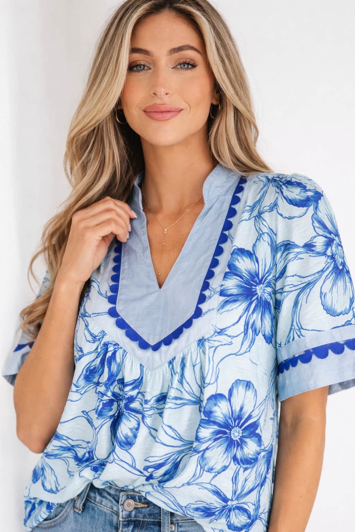 Threaded Pear Elowen Short Sleeve Floral Blouse