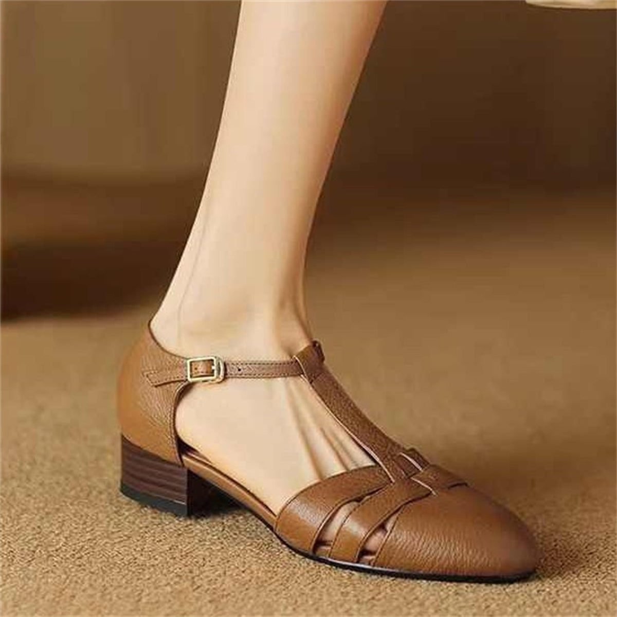 Women’s Retro Soft Sheep Leather Bag-Head Sandals | High-Sense Closed-Toe Summer Slides | Trendy Minimalist Genuine Leather Sandals | Luxury-Label Hand-Crafted Comfort Flats | 2026 High-Fashion Statuesque Leather Footwear