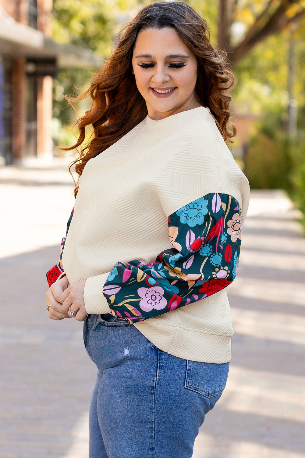 Threaded Pear White Floral Patchwork Sleeve Textured Plus Size Pullover Top