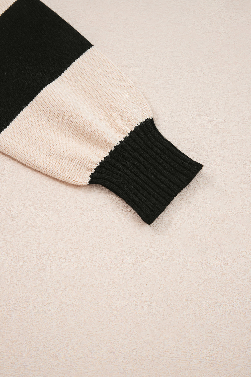 Threaded Pear Sofia Waist Splicing Hem Sweater