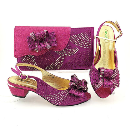 Point-Toe Buckle Heels & Matching Evening Clutch Set | High-Sense Zircon Buckle Stilettos | Trendy Minimalist Rhinestone Evening Bag | Luxury-Label Coordinating Party Set | 2026 High-Fashion Statuesque Gala Accessories