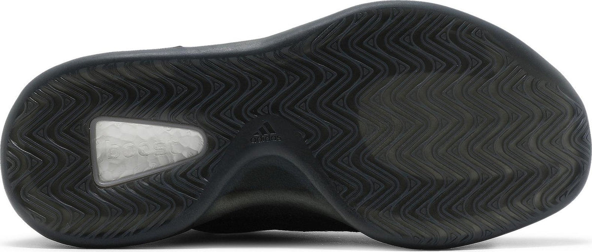 adidas Men's Yeezy Qntm 'Onyx' Sneakers