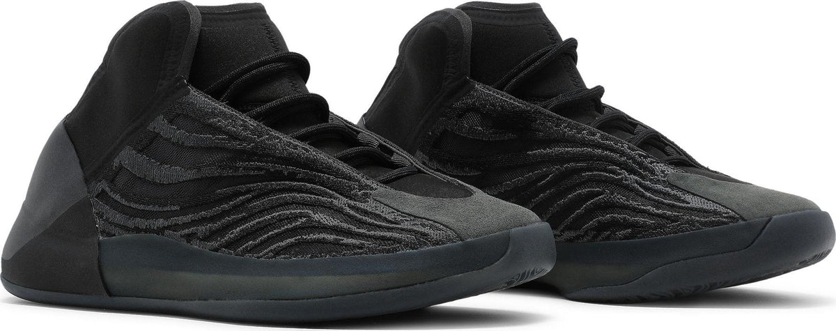 adidas Men's Yeezy Qntm 'Onyx' Sneakers