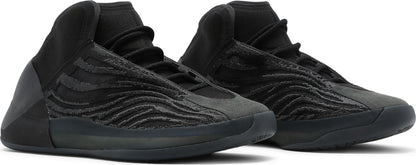 adidas Men's Yeezy Qntm 'Onyx' Sneakers