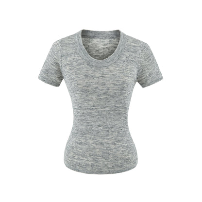 U-neck short sleeved top