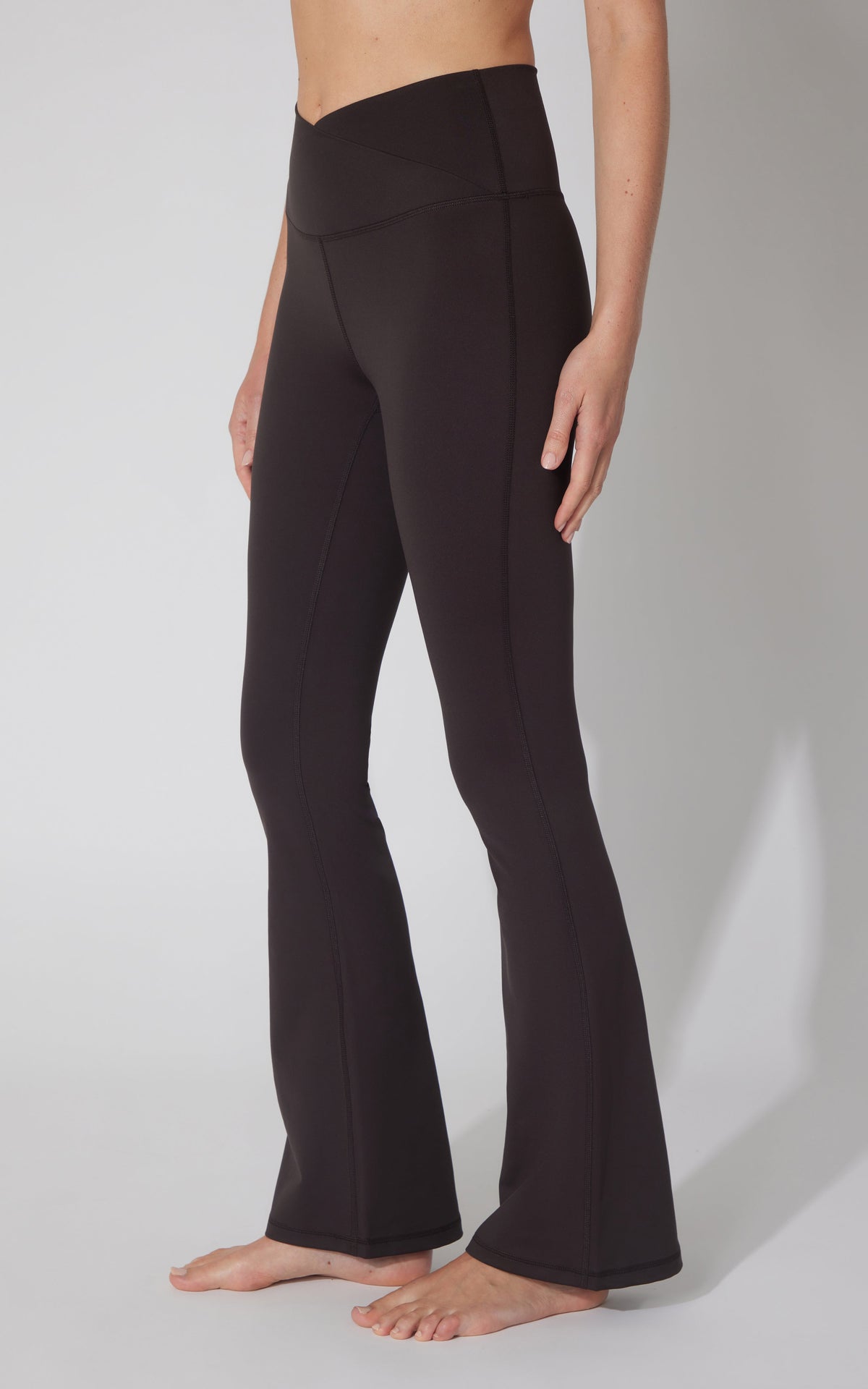 90 Degree by Reflex Lux Madison Crossover Elastic Free Waist 31 1/2 inch Flare Leg Pant