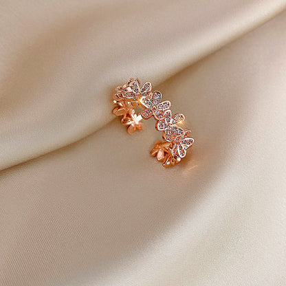 Personalized Instagram-Style Flower Ring | High-Sense Index Finger Statement Ring | Trendy Minimalist Open-Adjustable Floral Ring | Luxury-Label Sculpted Rose Ring | 2026 High-Fashion Radiant Women’s Jewelry