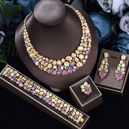 Luxurious Exaggerated Bridal Jewelry Set | Bold Statement Necklace & Earring Wedding Suite | Fashionable High-Impact Crystal Jewelry for Brides | Grand Gala Jewelry Set