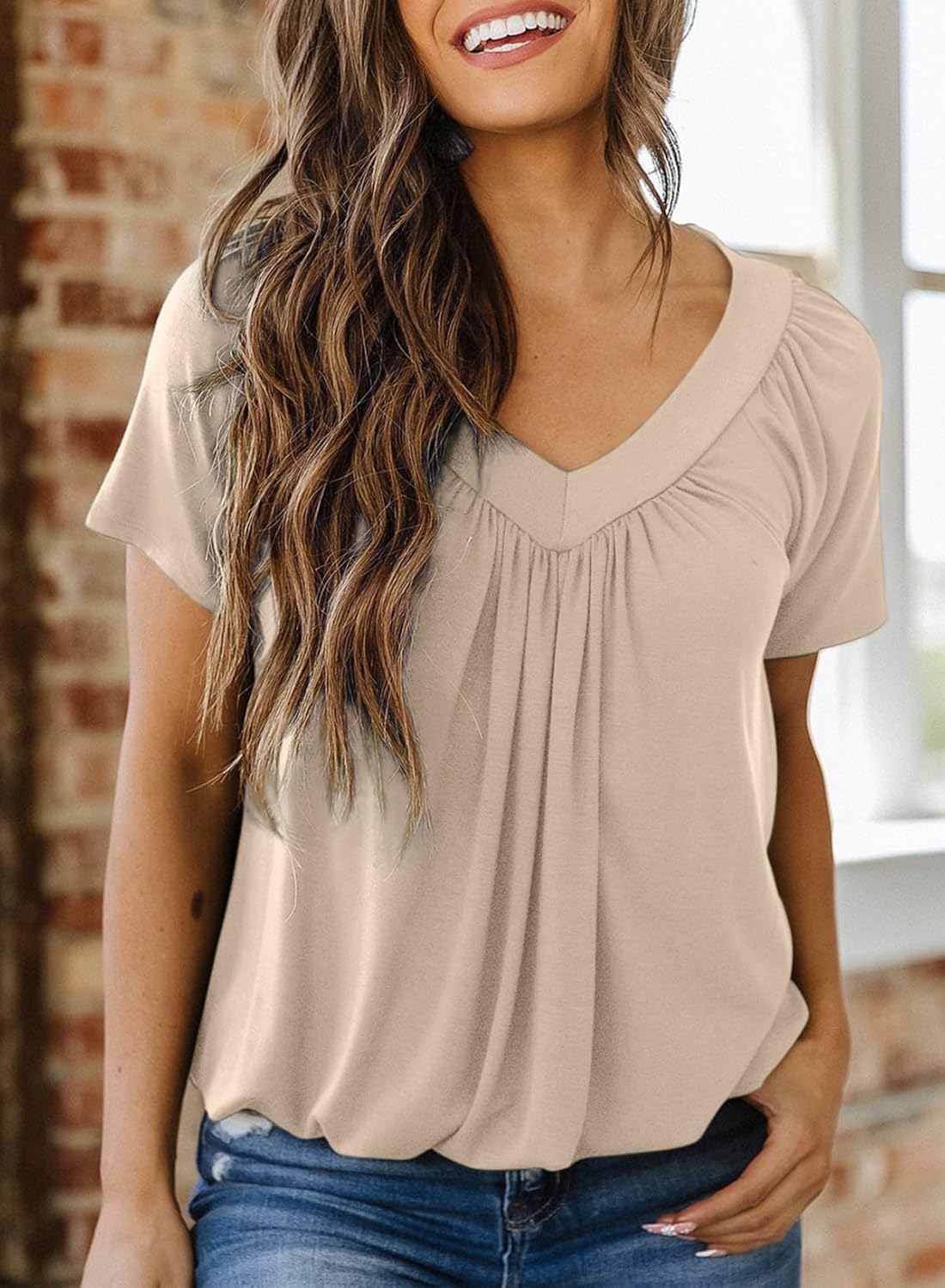 🔥Women's Casual Short Sleeve V Neck Basic T-shirts