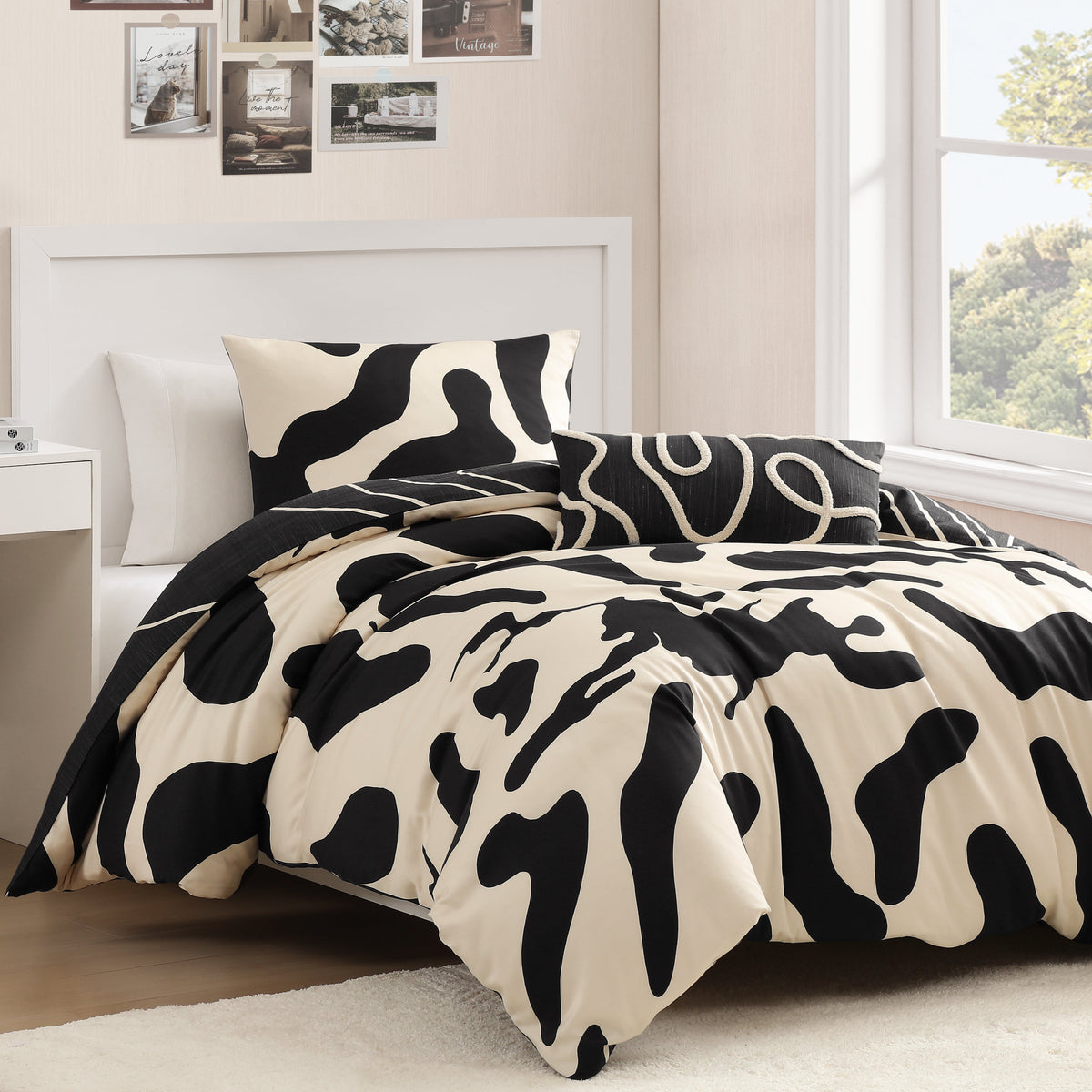 BebeTeen Ebony and Ivory Reversible Comforter Set