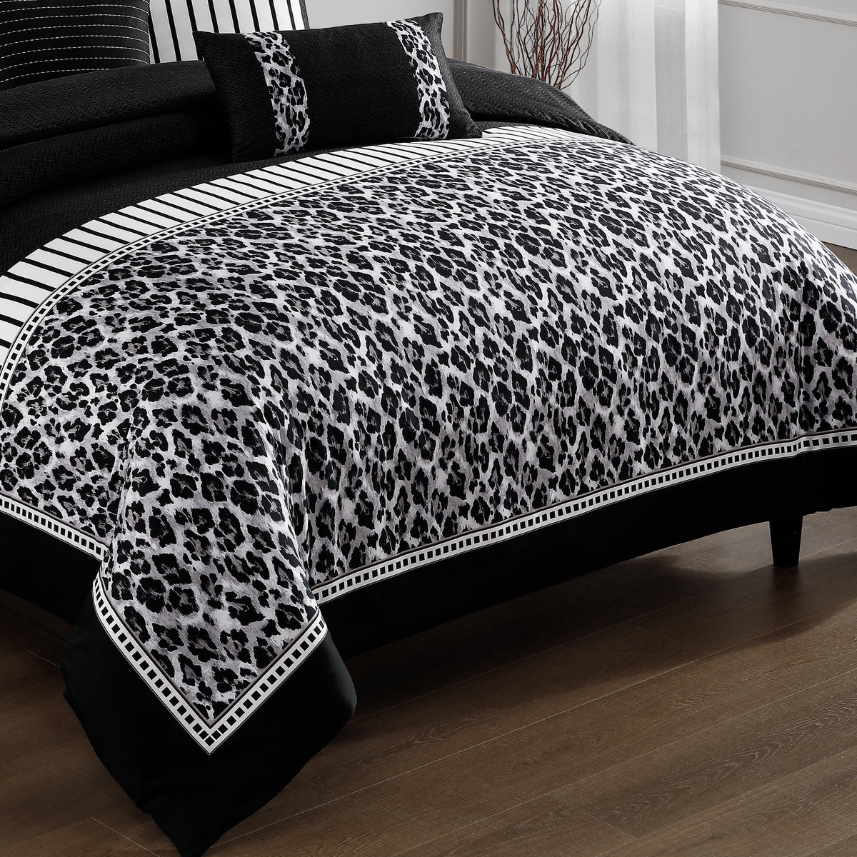Bebejan Jaguar 5 Piece Reversible Comforter Set