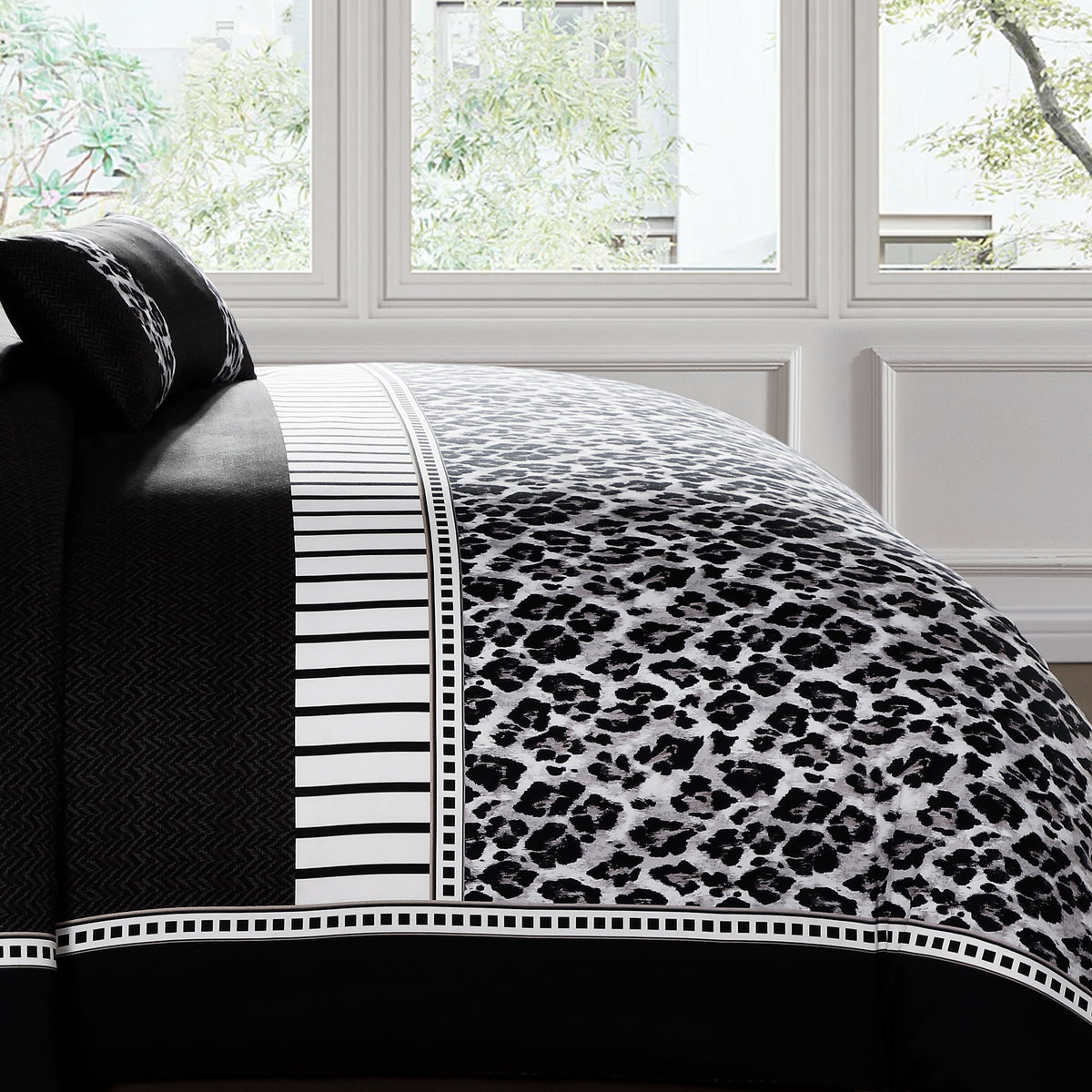 Bebejan Jaguar 5 Piece Reversible Comforter Set