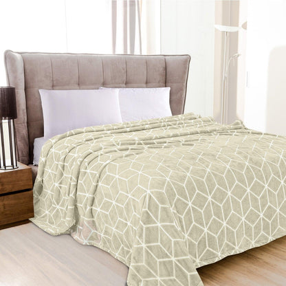 Elegant Comfort Cube Printed Velour Fleece Blanket - Geometric Design Velvety Feel