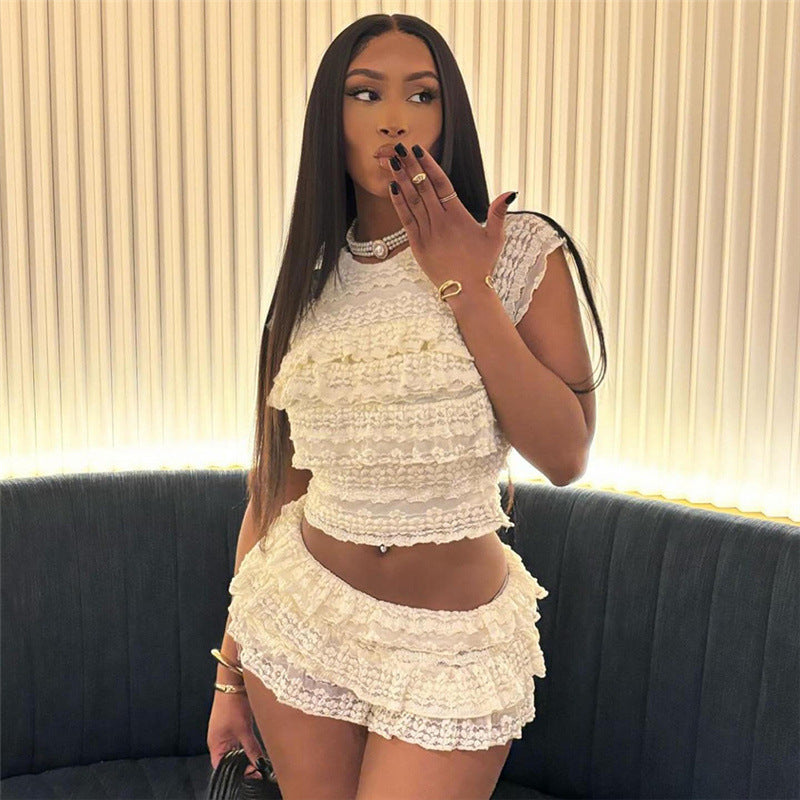 New Fashion Style Sweet and Spicy Girl Solid Color Hollow out Slim Fold Shorts Set for Women