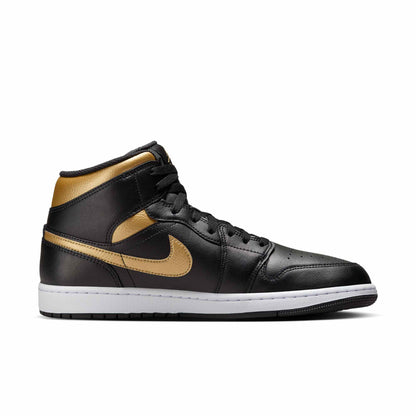 Air Jordan Men's Retro 1 Mid Sneakers