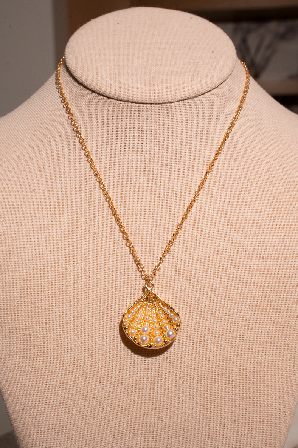 CAPRI Shell Necklace