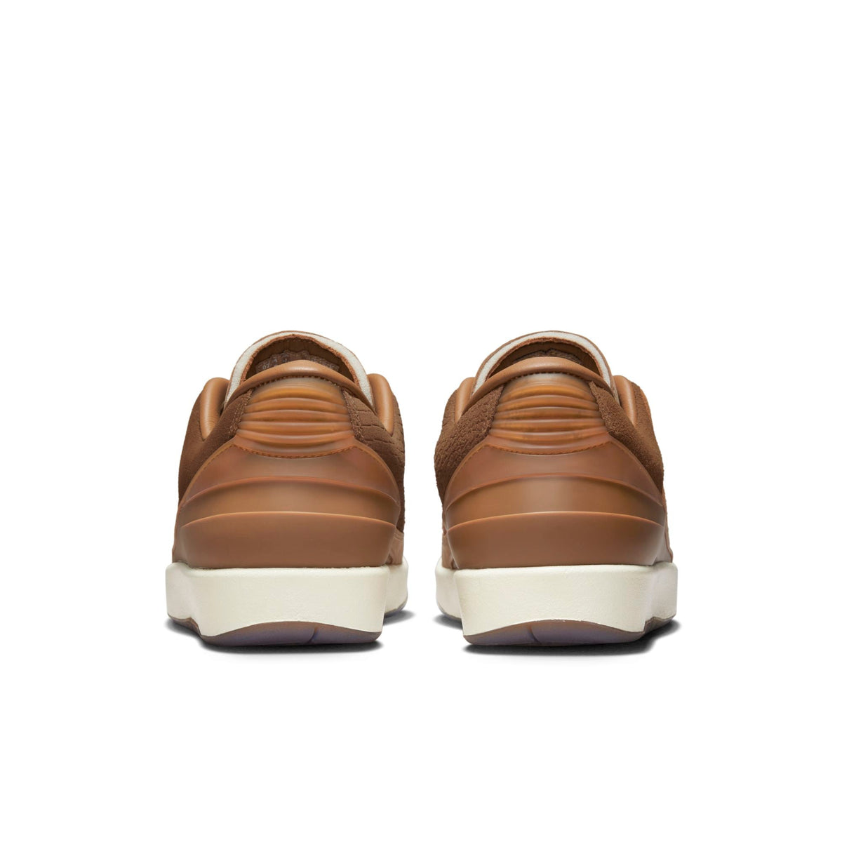 Air Jordan Men's Retro 2 Low Sp "Two 18" Sneakers