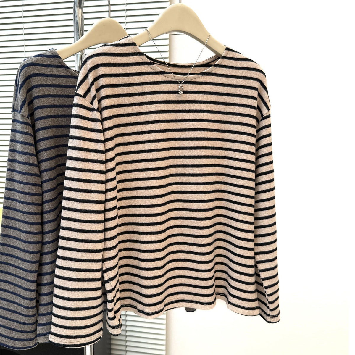 Style Brushed Long Sleeve T-Shirt for Women Plus Size Loose FitInner Wear or Outer Wear Striped