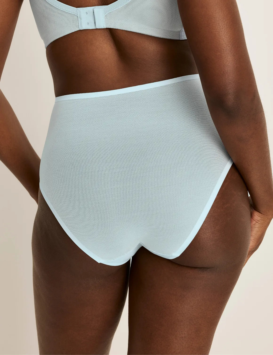 Essential Full Mesh High Rise