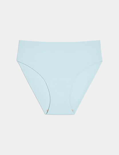 Essential No-Show French Cut