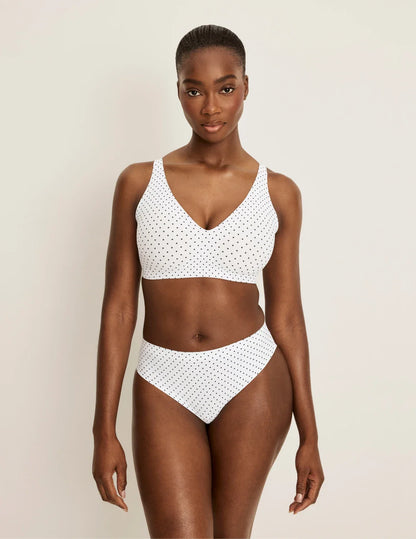 Essential No-Show French Cut