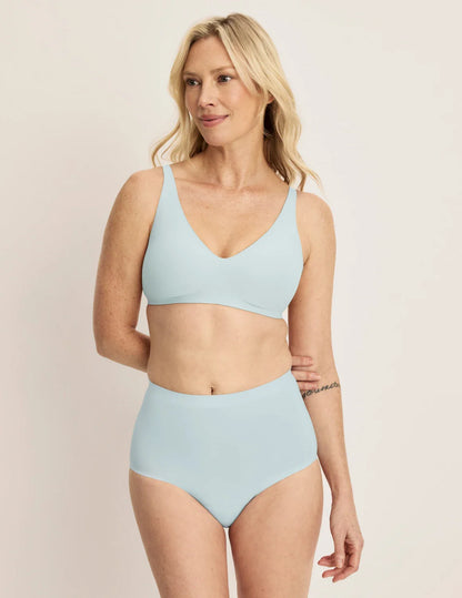 Essential No-Show High Rise