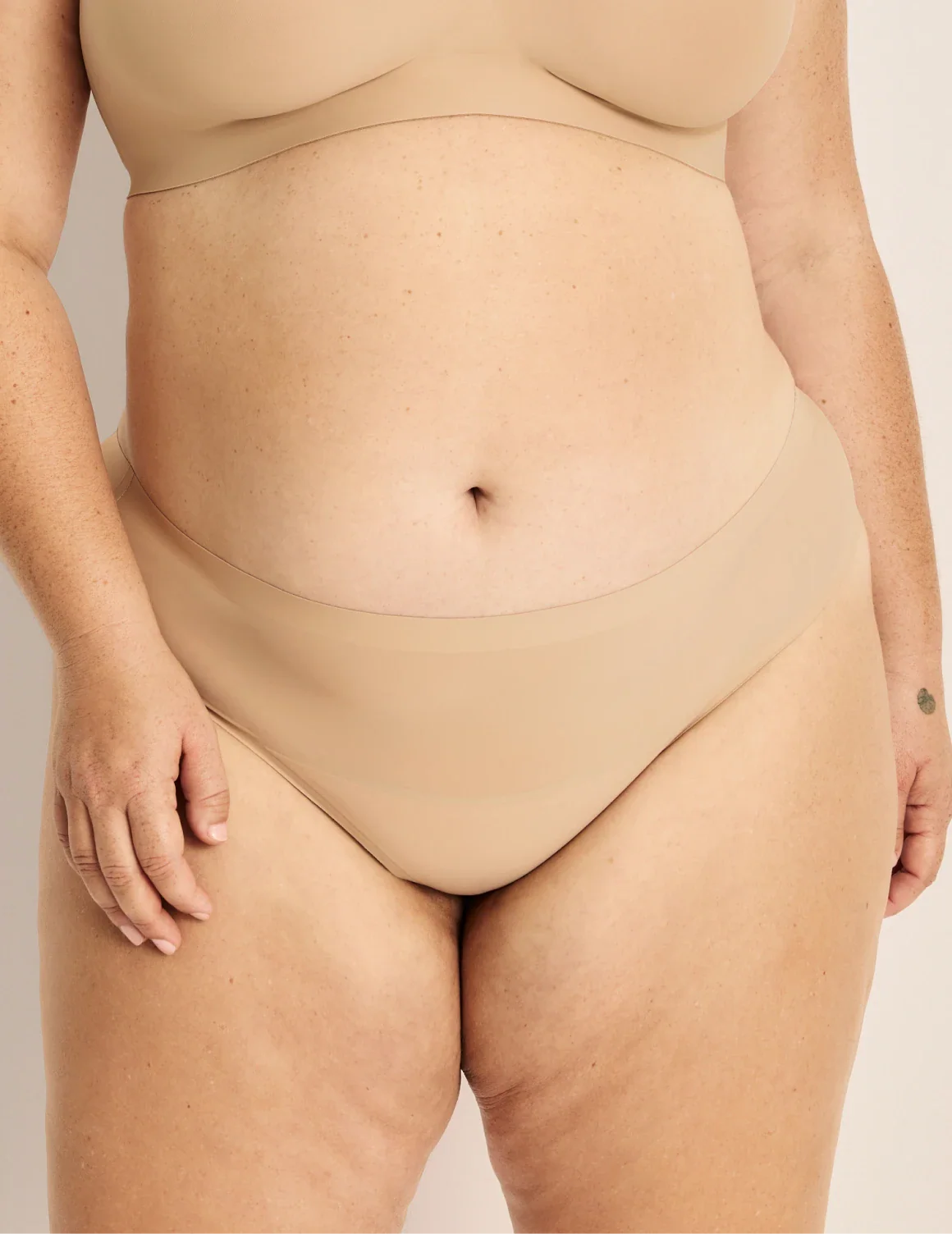 Essential No-Show Thong