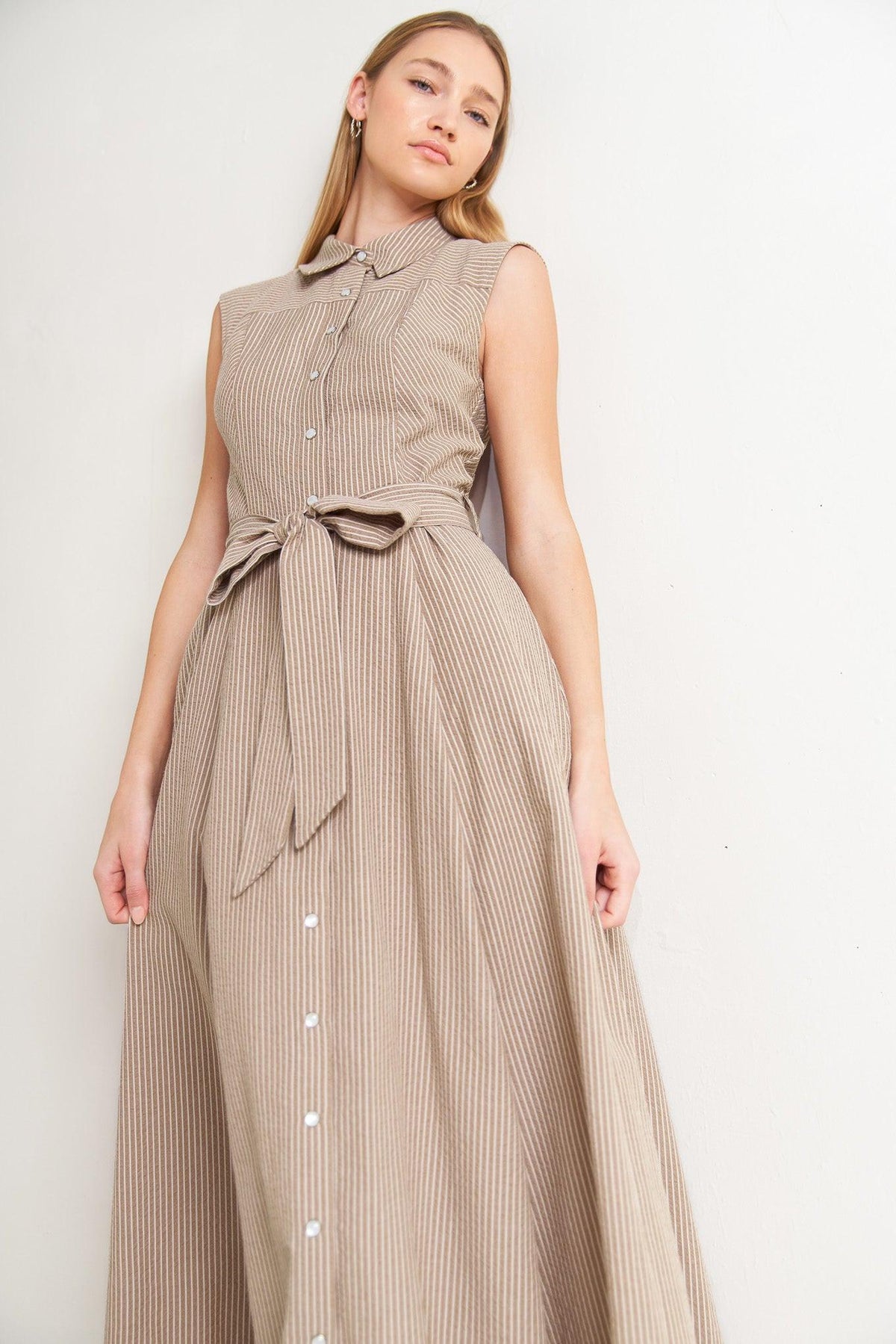 Cafe Au Lait Woven Midi Dress