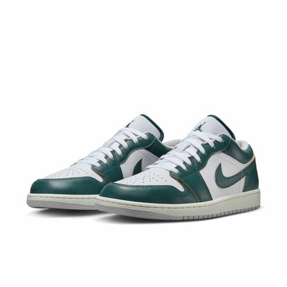 Air Jordan Men's Retro 1 Low Se Sneakers