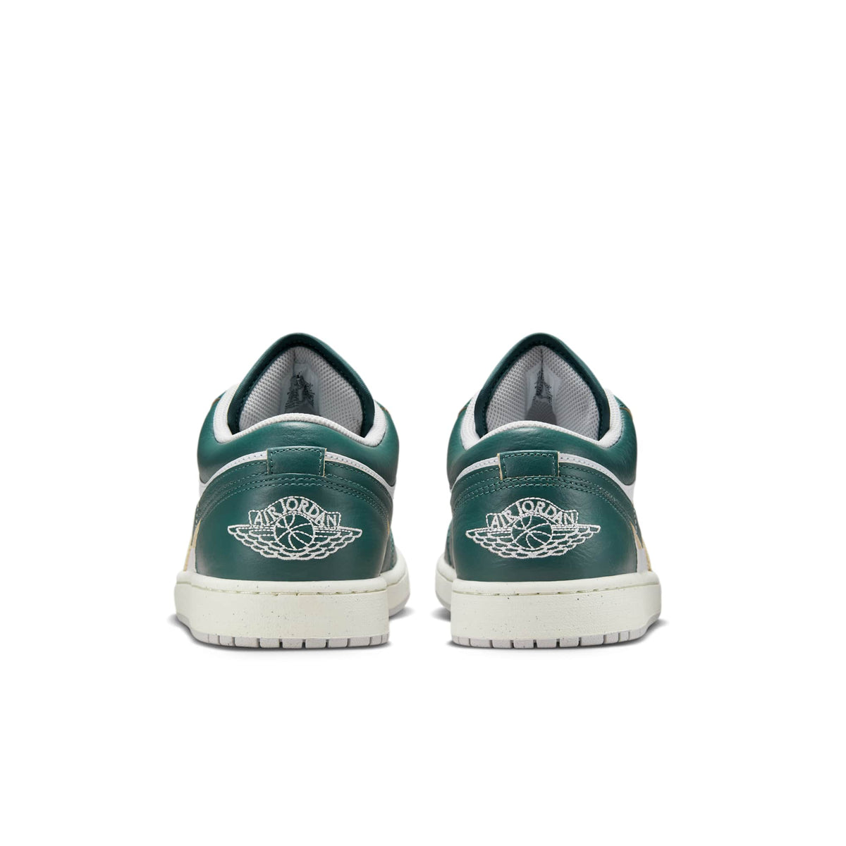 Air Jordan Men's Retro 1 Low Se Sneakers