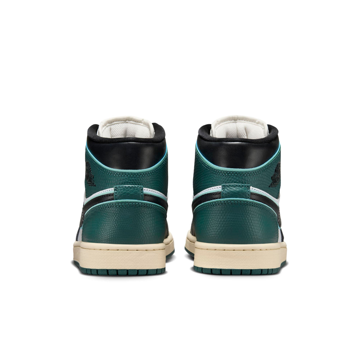 Air Jordan Women's Retro 1 Mid Se Sneakers