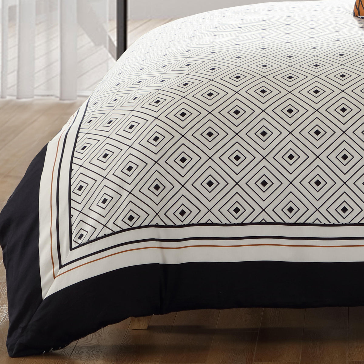 Bebejan Geometric Black & White 5 Piece Reversible Comforter Set