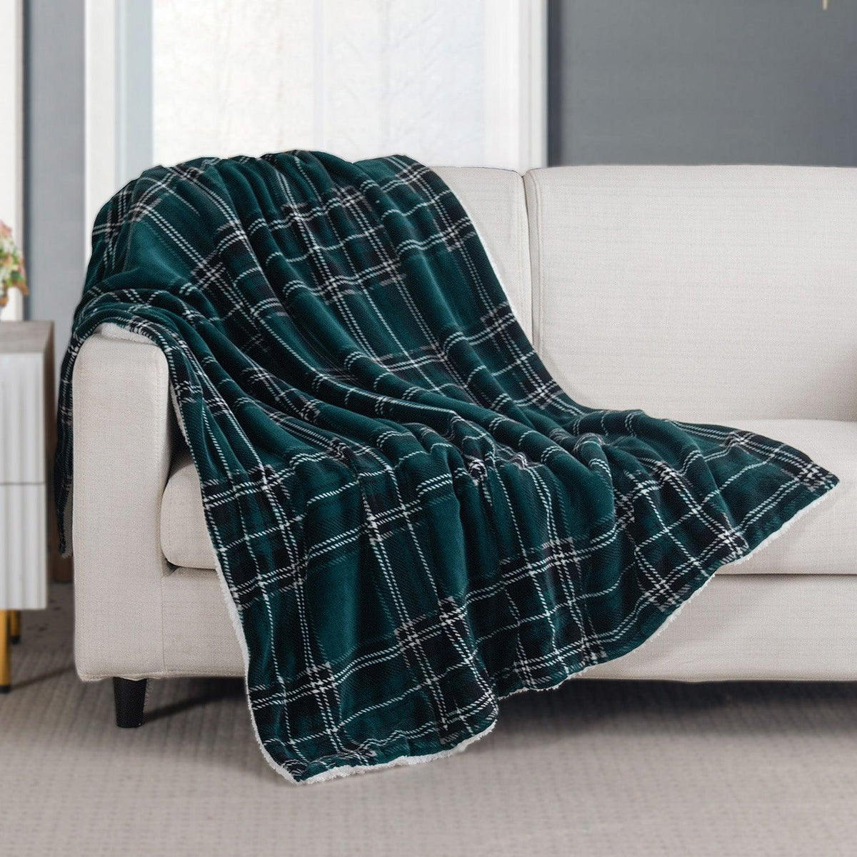 Elegant Comfort Plaid Sherpa Throw 50" x 60" Flannel Fleece Sherpa Back Plaid Pattern Throw Blankets