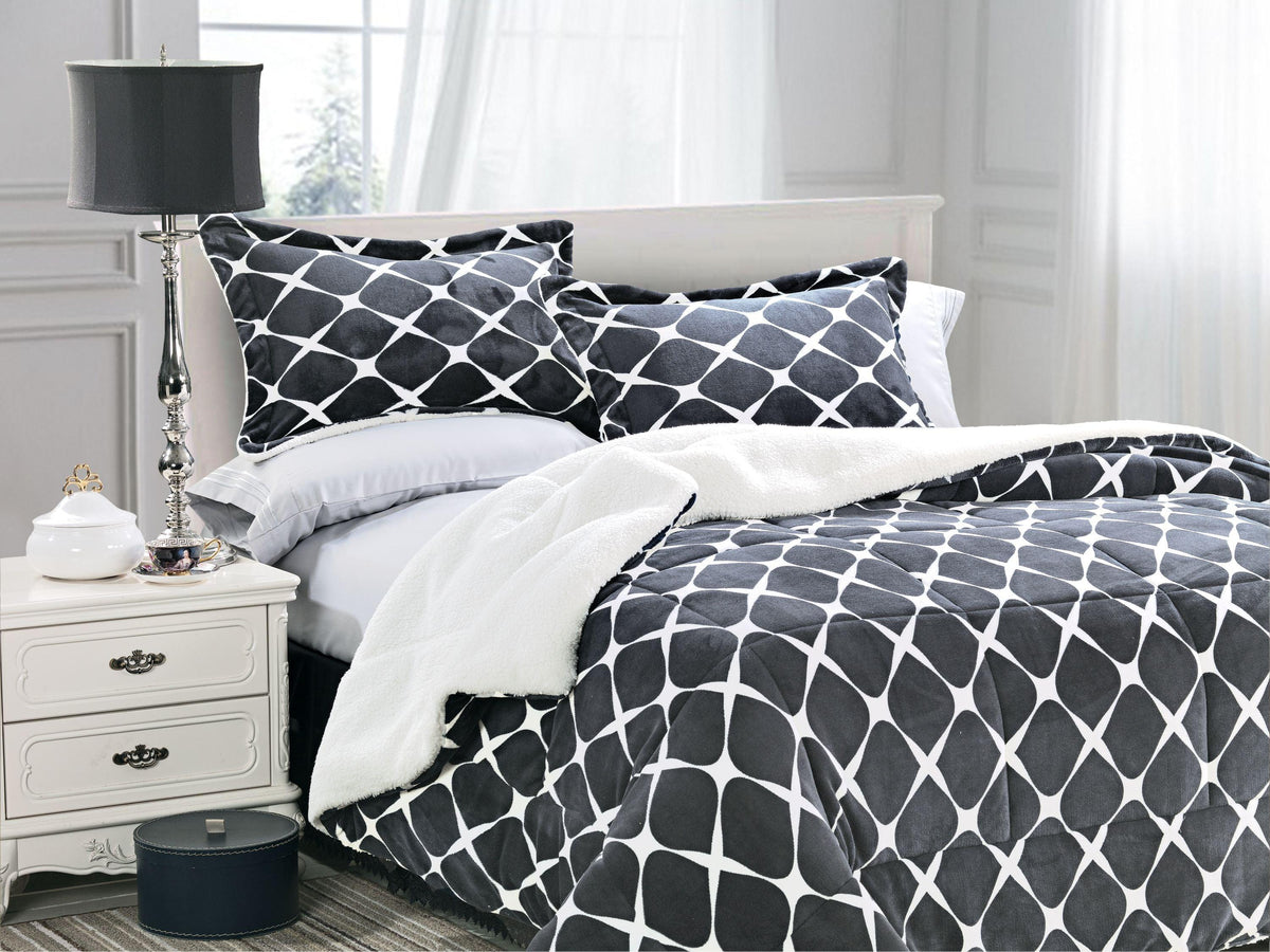 Elegant Comfort 3-Piece Micro-Suede Reversible Sherpa - Bloomingdale Pattern Comforter Set