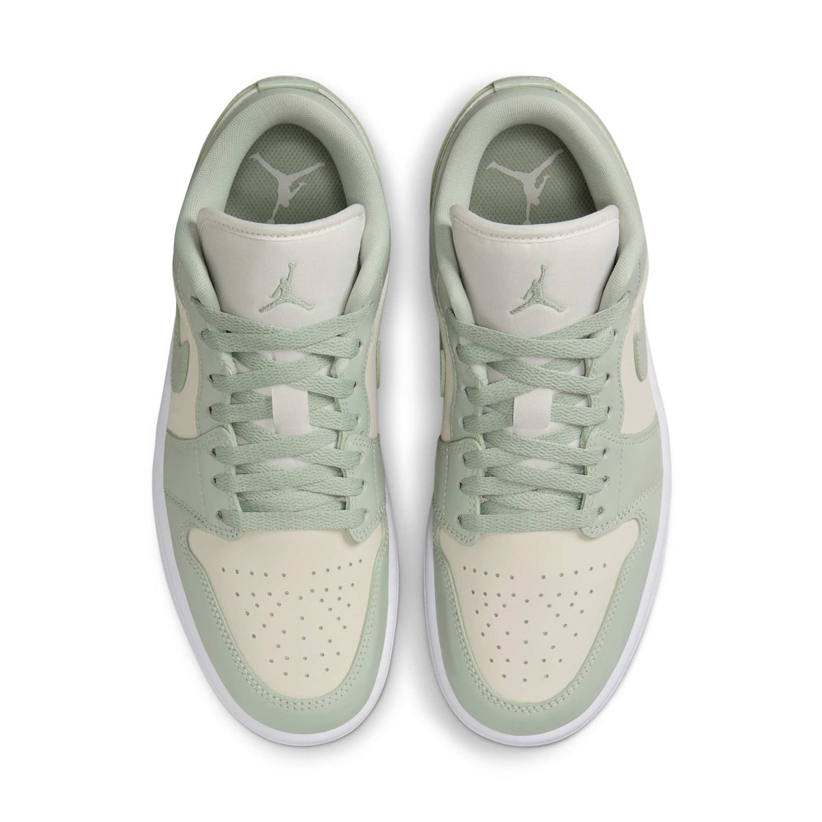 Air Jordan Women's Retro 1 Low Se Sneakers