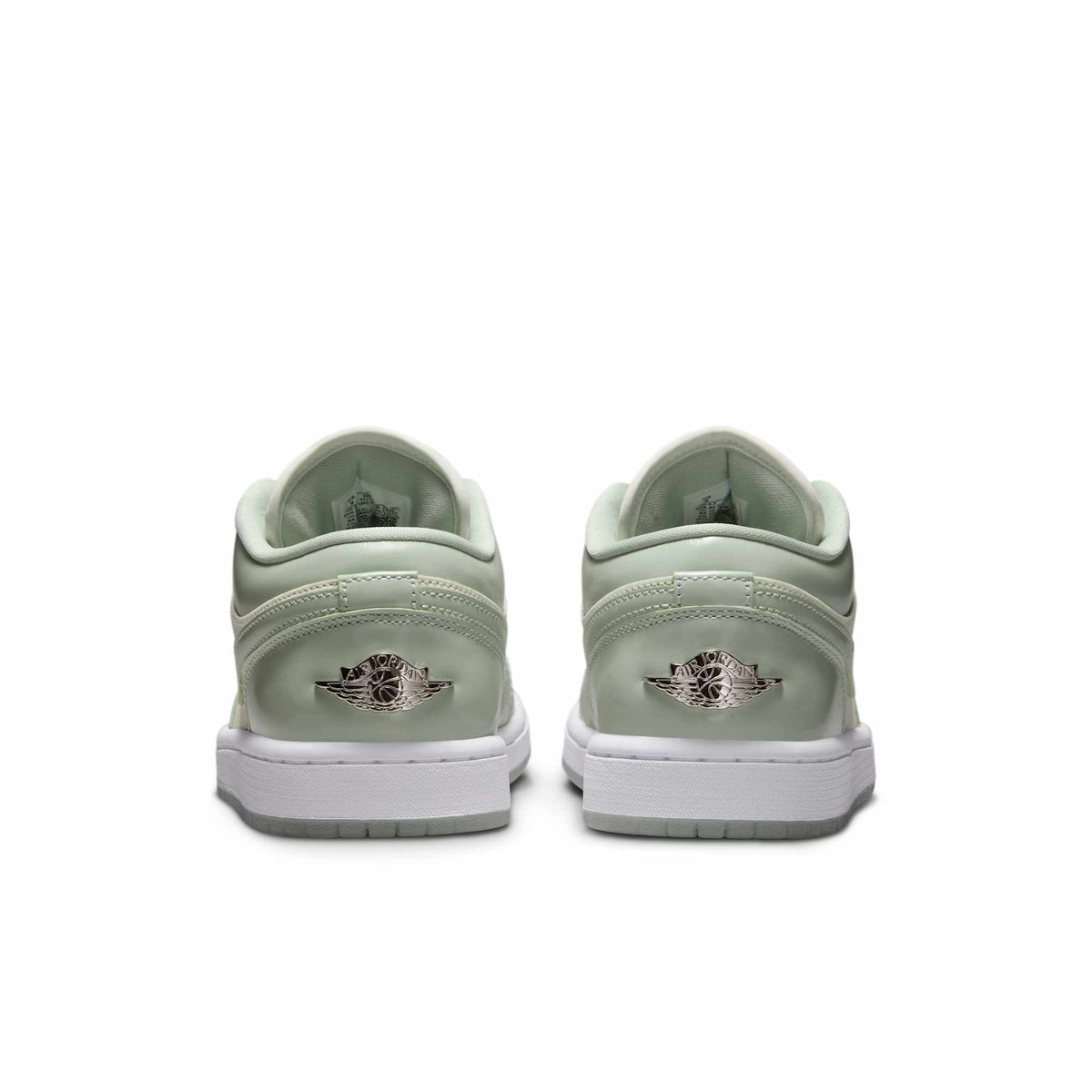 Air Jordan Women's Retro 1 Low Se Sneakers