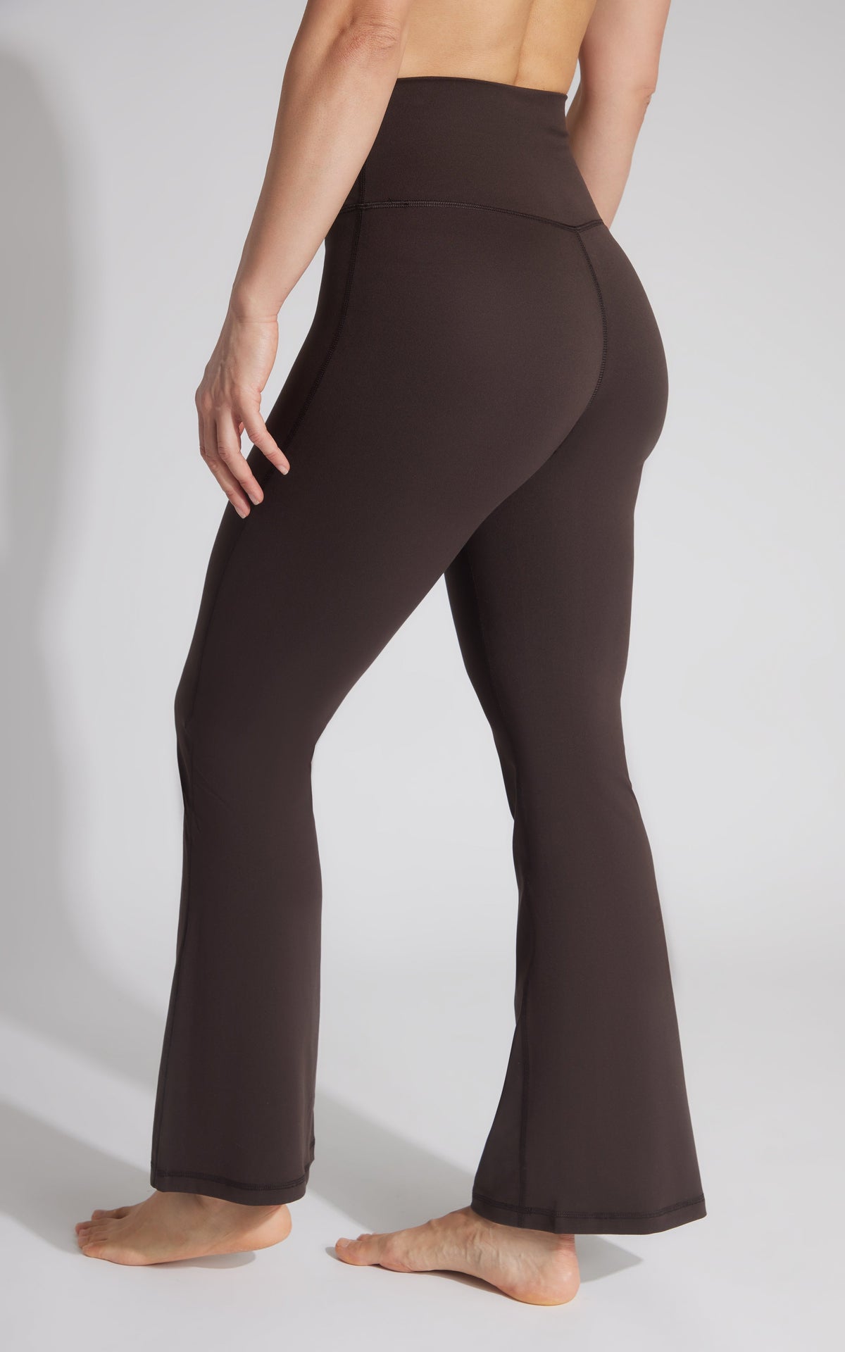 90 Degree by Reflex Lux Sophia 29.5" Crossover Flare Pant
