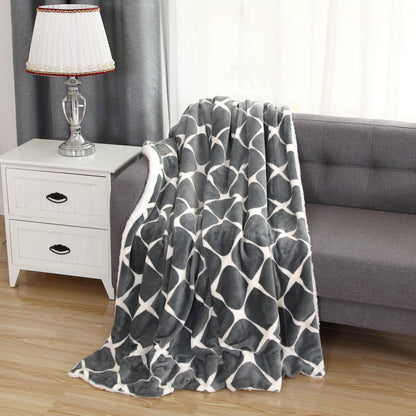 Elegant Comfort Velvet Plush Sherpa Throw 50" x 60" Velvet Feel - Sherpa Back Throw Blanket