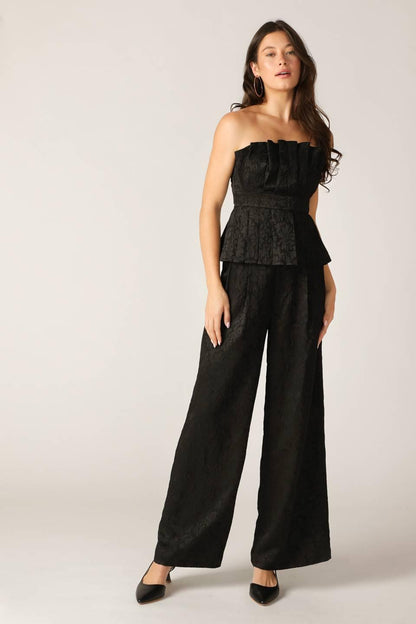 Elegant Essence Woven Pants