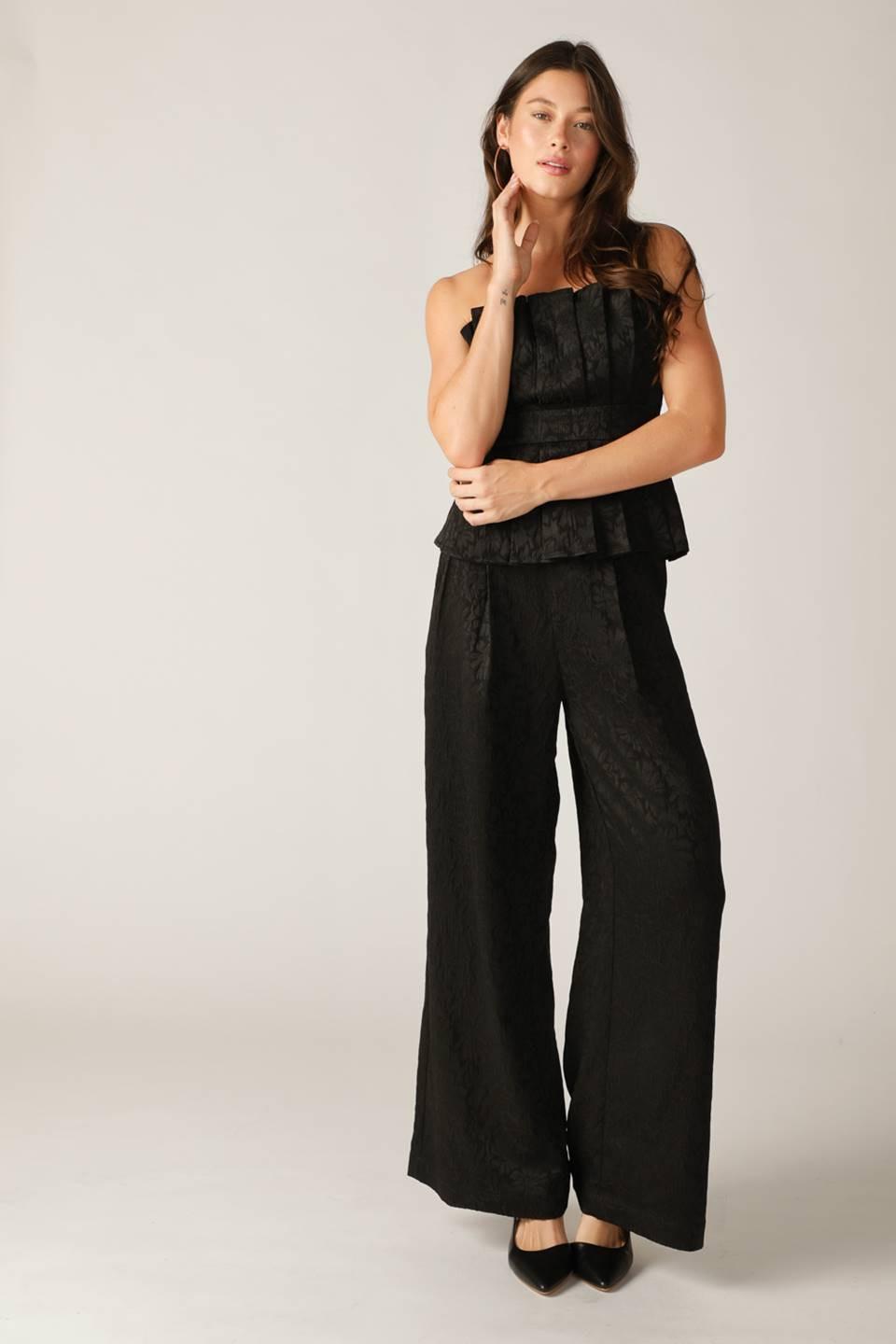 Elegant Essence Woven Pants