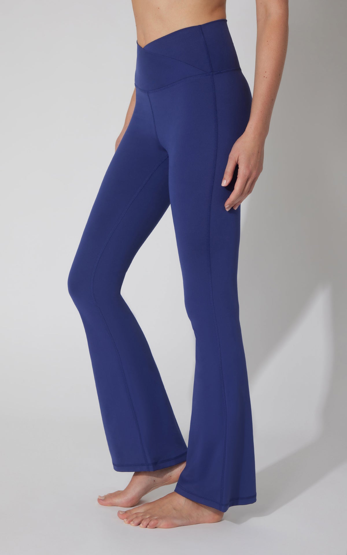 90 Degree by Reflex Lux Madison Crossover Elastic Free Waist 31 1/2 inch Flare Leg Pant