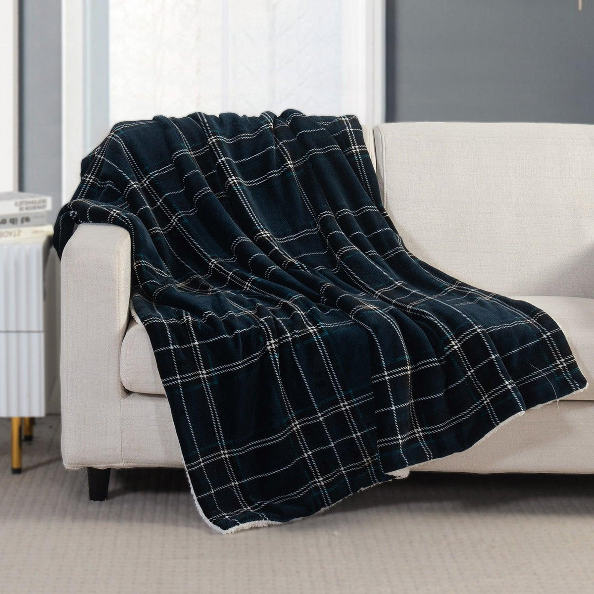 Elegant Comfort Plaid Sherpa Throw 50" x 60" Flannel Fleece Sherpa Back Plaid Pattern Throw Blankets