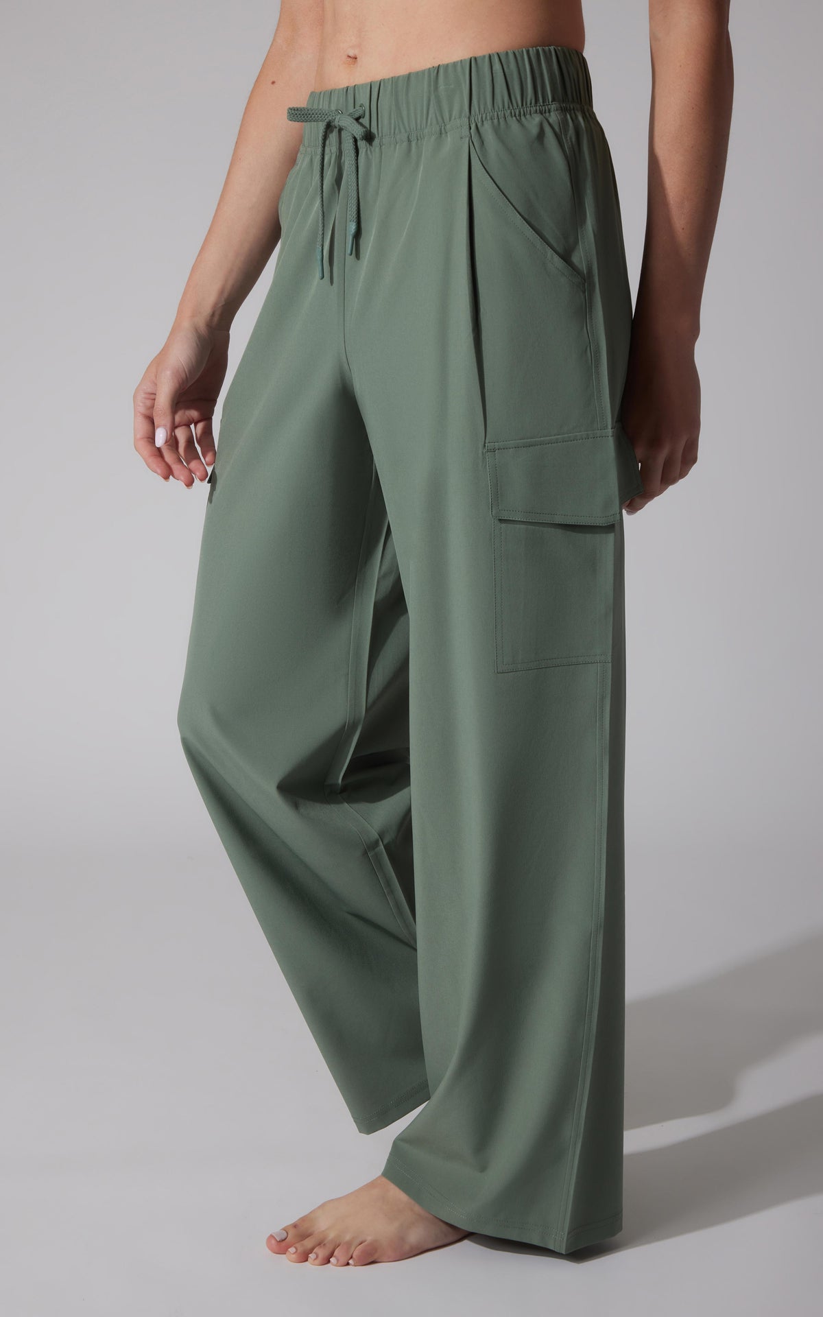 90 Degree by Reflex Lightstreme Wide Leg Cargo Pocket Pant