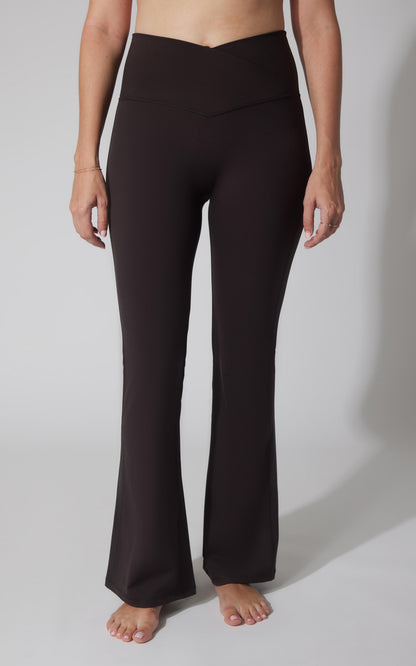 90 Degree by Reflex Lux Sophia 29.5" Crossover Flare Pant