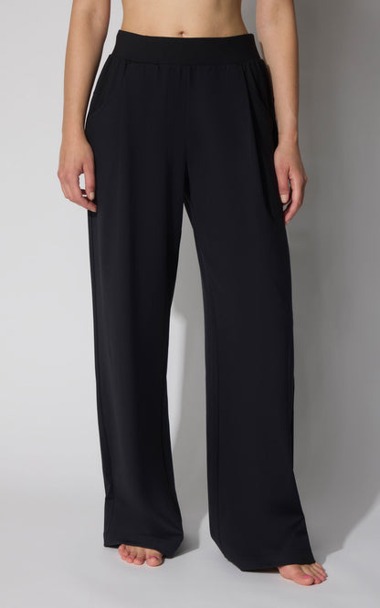 90 Degree by Reflex Lux Park Ave Wide Leg Pleated Pant W/ Side Pockets