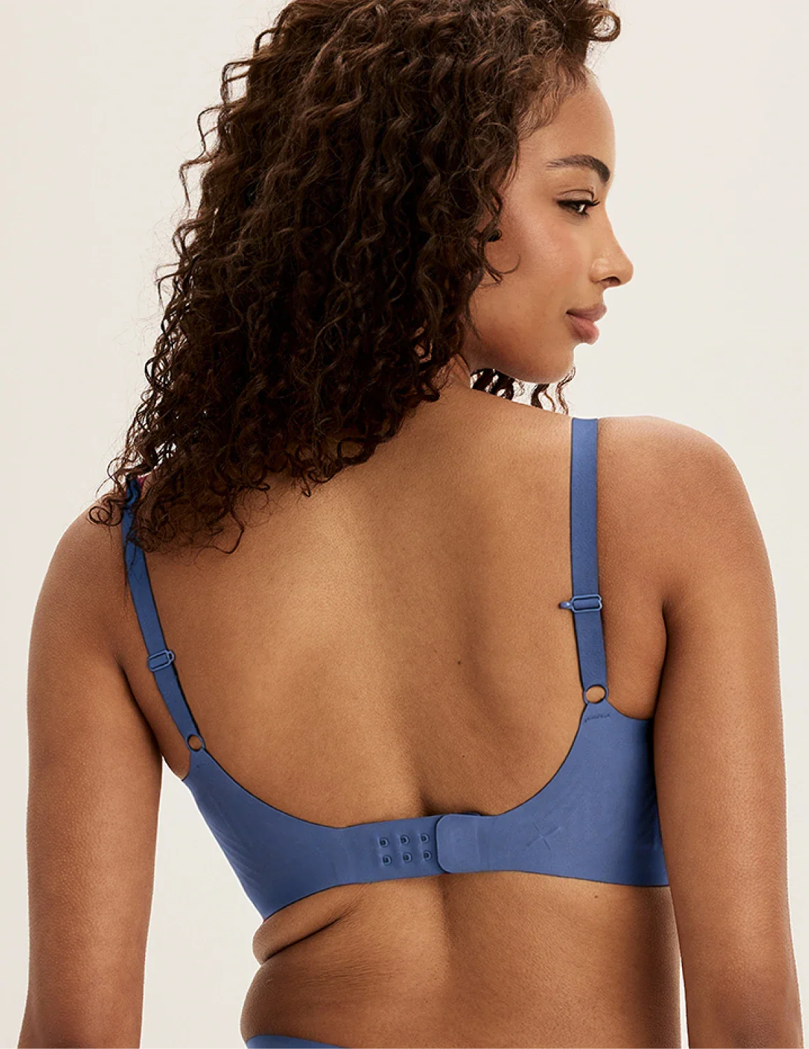 Revolution Scoop Bra